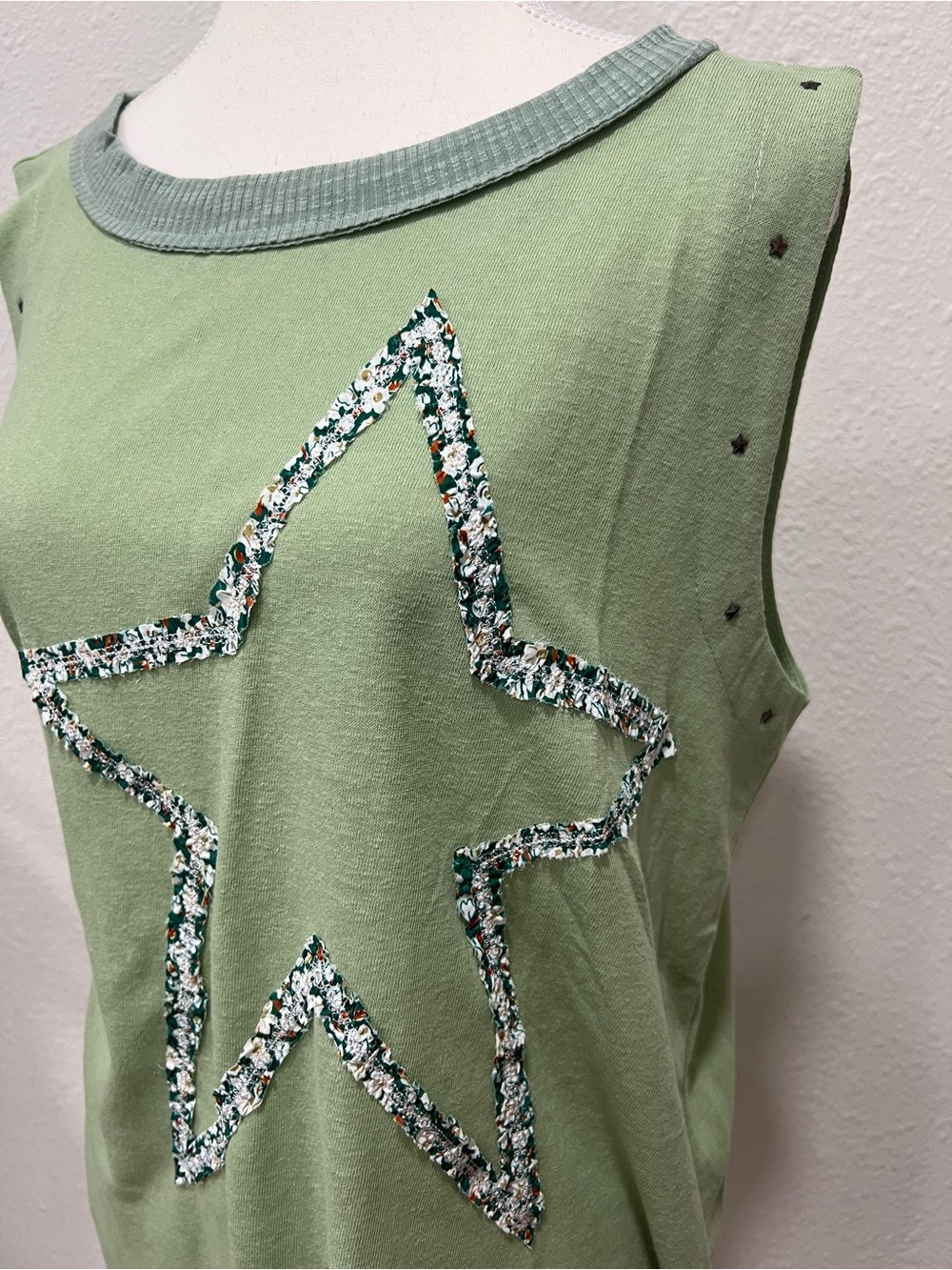 POL Star Vest Tank NWT - Picture 4 of 9